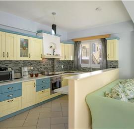 7 bedroom seaside villa with pool, Kassiopi, sleeps 13